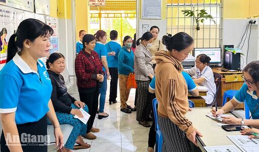 Hơn 200 phụ nữ ở Tân Hiệp, Thạnh Đông được khám sức khỏe miễn phí