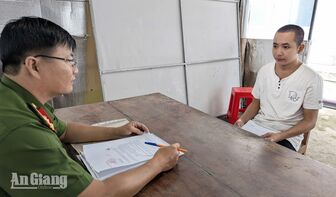Khởi tố đối tượng xâm hại bé 13 tuổi
