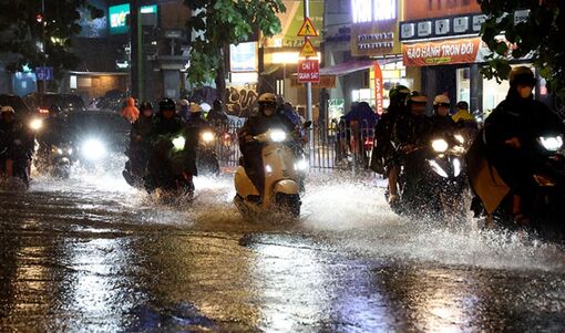 Thời tiết ngày 11/9: Không khí lạnh mở rộng, Trung Bộ có nơi mưa trên 150 mm