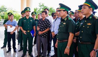 Phó Tư lệnh Bộ đội Biên phòng khảo sát công tác quản lý cửa khẩu tại An Giang