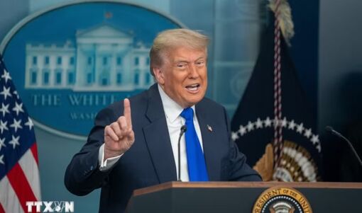 Tổng thống Trump bác bỏ những cảnh báo nghiêm trọng nhất về trí tuệ nhân tạo
