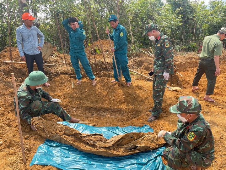 8 hài cốt liệt sĩ được tìm thấy gần Bệnh xá Đặng Thùy Trâm