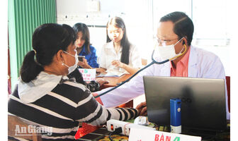 Tăng tốc lập Sổ sức khỏe điện tử cho người dân An Giang