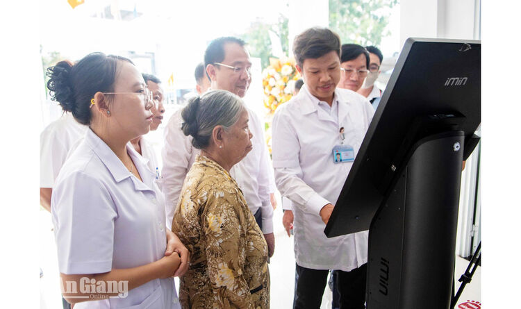 Trạm Y tế xã Mỹ Đức chính thức sử dụng bệnh án điện tử