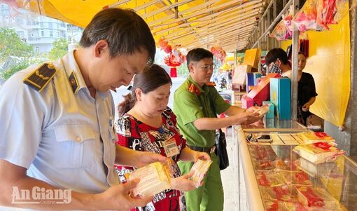 Long Xuyên kiểm tra an toàn thực phẩm dịp Tết Trung thu