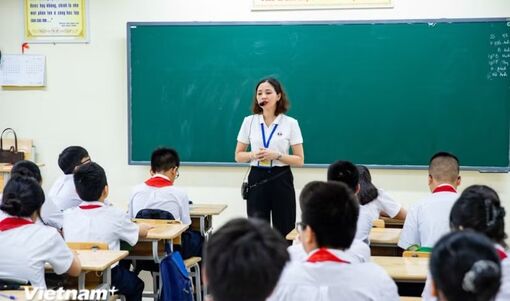 Sẽ điều chỉnh chương trình giáo dục phổ thông theo hướng tăng thực hành, trải nghiệm