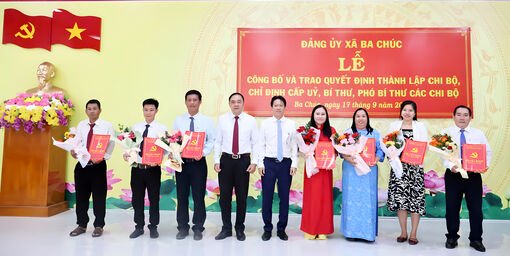 Ba Chúc kết thúc hoạt động của 2 chi bộ, thành lập mới 8 chi bộ
