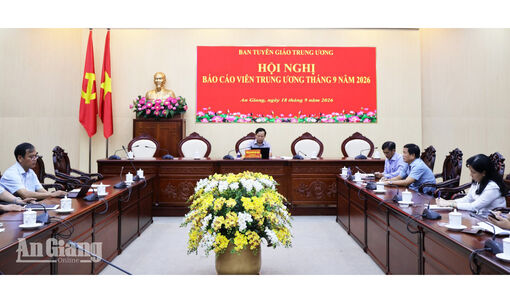 Hội nghị Báo cáo viên Trung ương định hướng tuyên truyền những vấn đề trọng tâm