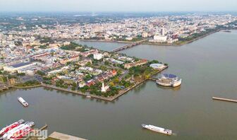 Khát vọng vươn mình
