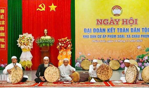 Đồng bào Chăm xã Châu Phong chung sức xây dựng hệ thống chính trị