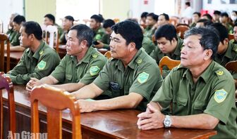 Nâng cao nghiệp vụ cho lực lượng bảo vệ an ninh, trật tự cơ sở 5 xã, phường