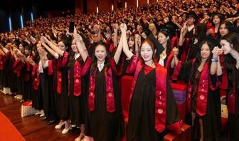 “Quốc sách hàng đầu” và năng lực cạnh tranh quốc gia