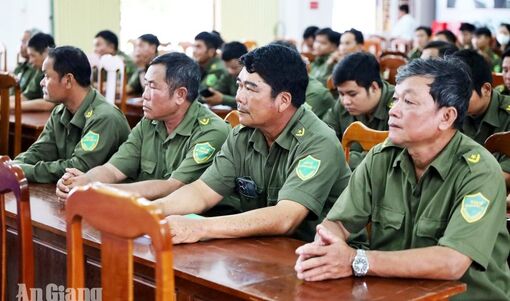 Nâng cao nghiệp vụ cho lực lượng bảo vệ an ninh, trật tự cơ sở 5 xã, phường