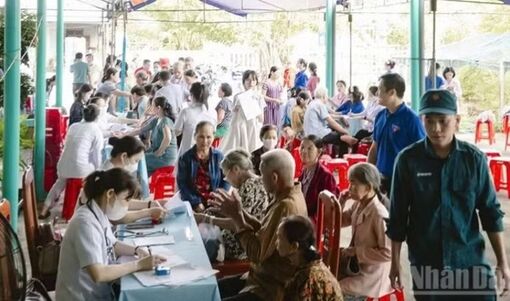 Tăng tốc hoàn thành khám sức khỏe toàn dân
