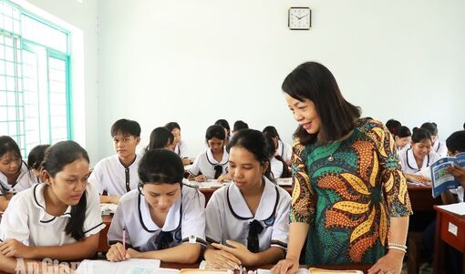 Ổn định tổ chức, bảo đảm hoạt động dạy học sau sắp xếp trường