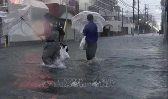 Nhật Bản: Hàng chục nghìn gia đình vẫn mất điện, nước do bão Dujuan