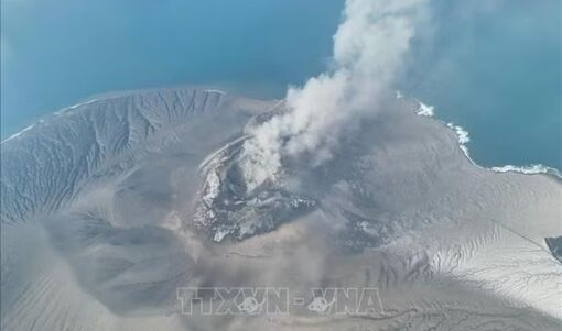 Indonesia: Xuất hiện 2 đảo mới gần núi lửa Anak Krakatau