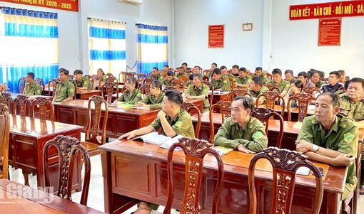 Công an tỉnh An Giang huấn luyện nghiệp vụ cho lực lượng bảo vệ an ninh, trật tự ở cơ sở