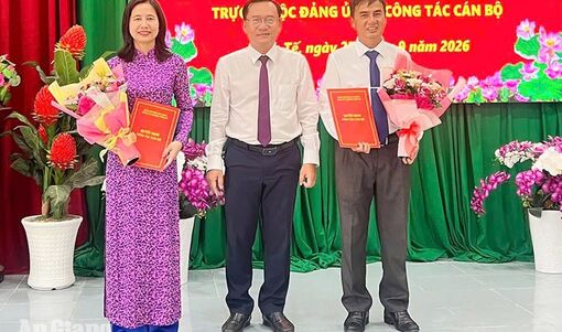 Vĩnh Tế kết thúc hoạt động 2 đảng bộ, thành lập mới 9 chi bộ