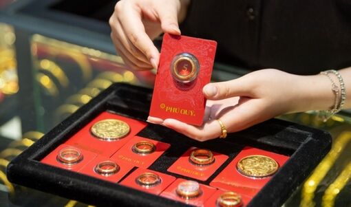 Giá vàng hôm nay 27/9: Đi ngang phiên cuối tuần