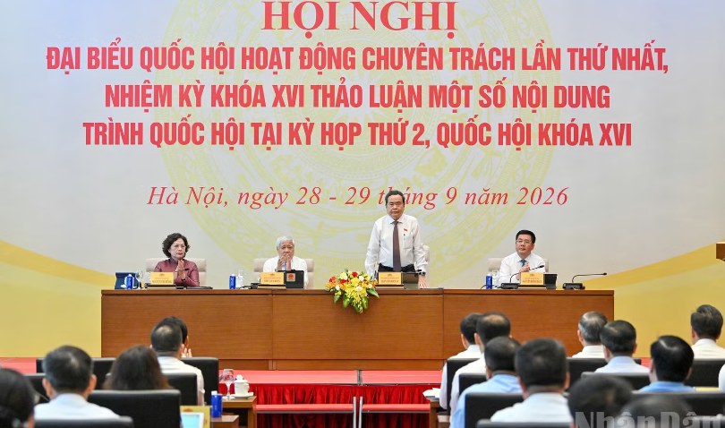 Không để gỡ một điểm nghẽn ở luật này lại tạo thêm một điểm nghẽn ở luật khác