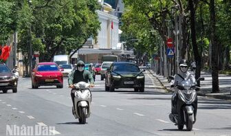 Thời tiết ngày 28/9: Bắc Bộ nắng nóng giữa mùa thu, Nam Bộ mưa to cục bộ vào chiều tối
