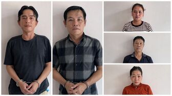 Nhóm doanh nhân dởm dùng đá cuội giả đá thiên thạch, rao giá triệu USD