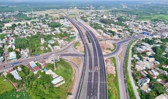 Thông xe, khai thác cao tốc Bến Lức-Long Thành từ 1/10