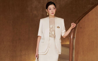 Cả tuần diện blazer không chán với 5 bí quyết này