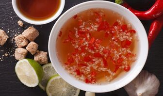 Mắm tỏi ớt Việt Nam lọt top 3 nước chấm ngon nhất thế giới