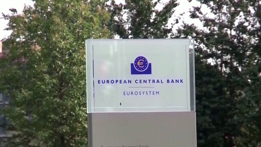 Lạm phát Eurozone tăng vọt