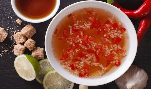 Mắm tỏi ớt Việt Nam lọt top 3 nước chấm ngon nhất thế giới