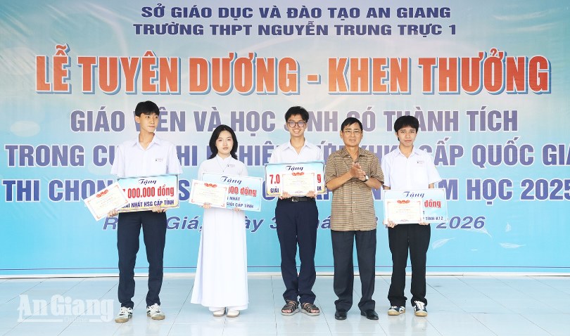 Huy động nguồn lực hỗ trợ học sinh, sinh viên