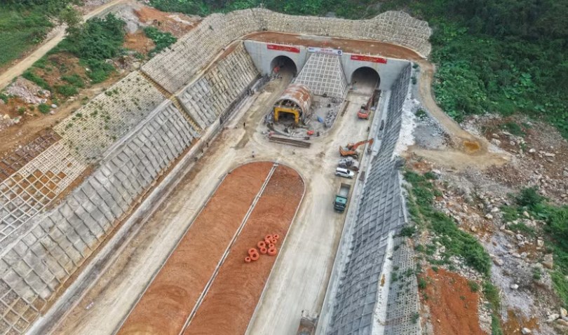 Mốc về đích tới gần, hàng loạt các dự án giao thông vẫn bị chậm tiến độ