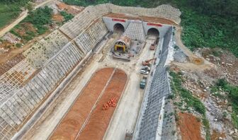 Mốc về đích tới gần, hàng loạt các dự án giao thông vẫn bị chậm tiến độ