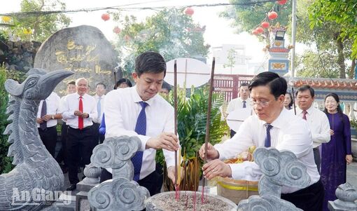 Lãnh đạo tỉnh An Giang dâng hương tưởng niệm Anh hùng dân tộc Nguyễn Trung Trực
