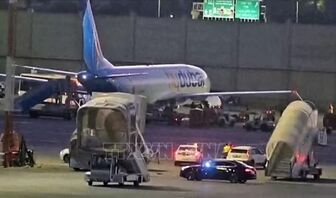Những phi công bí ẩn ra tay ngăn chuyến bay Flydubai trở thành thảm kịch