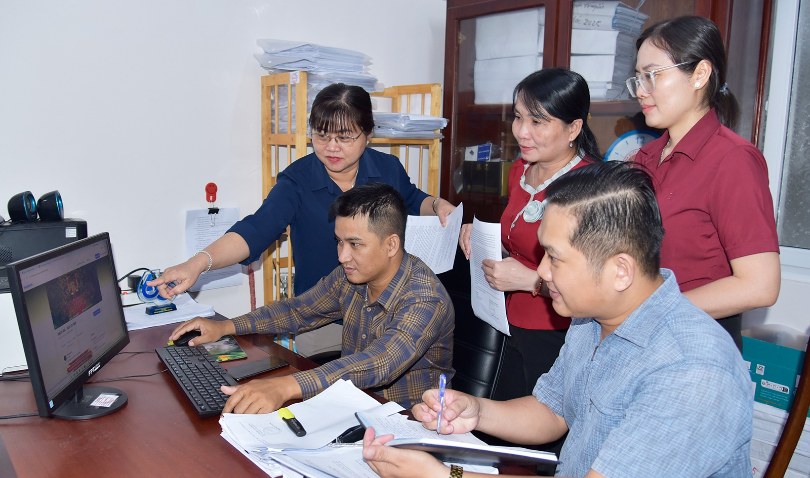 Số hóa tuyên truyền, mở thêm kênh để gần dân