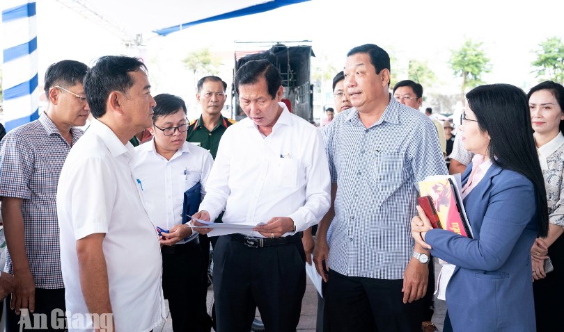 Phó Chủ tịch UBND tỉnh An Giang Lê Văn Phước yêu cầu hoàn thiện công tác chuẩn bị Lễ hội Nguyễn Trung Trực