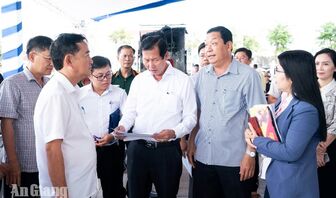 Phó Chủ tịch UBND tỉnh An Giang Lê Văn Phước yêu cầu rà soát, hoàn thiện công tác chuẩn bị Lễ hội Nguyễn Trung Trực