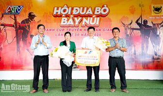 Báo và phát thanh, truyền hình An Giang đồng hành cùng Hội đua bò Bảy Núi