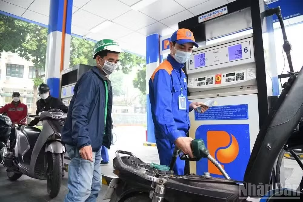 Rút ngắn khoảng cách từ nguồn hàng đến người tiêu dùng