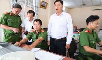 An Biên đưa vào hoạt động Bộ phận tiếp nhận và trả kết quả tập trung Công an xã