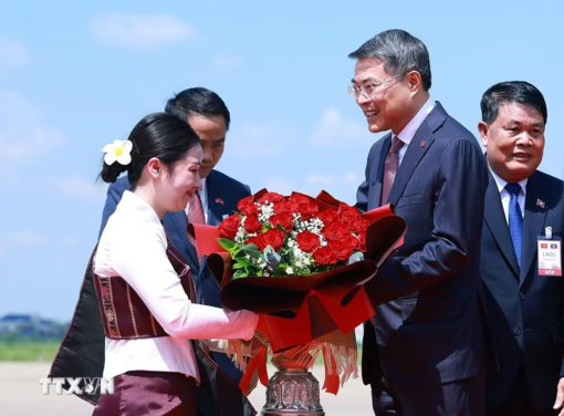Thủ tướng Lê Minh Hưng bắt đầu chuyến thăm chính thức Cộng hòa Dân chủ Nhân dân Lào