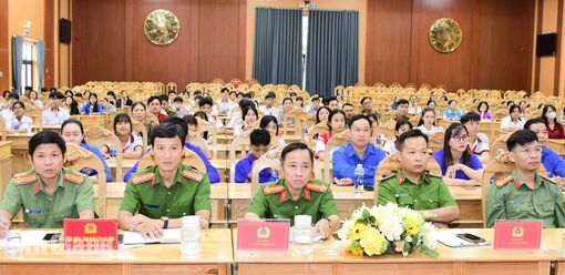 Cảnh báo thủ đoạn mua bán người qua chiêu “việc nhẹ, lương cao”