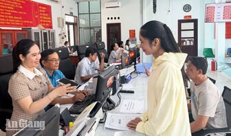 Giồng Riềng phát huy truyền thống, thúc đẩy phát triển