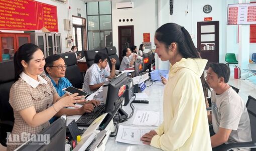 Giồng Riềng phát huy truyền thống, thúc đẩy phát triển