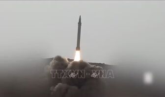 Houthi cảnh báo về đòn đáp trả "nhanh chóng và đau đớn" nếu Mỹ tham chiến ở Yemen