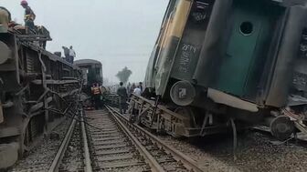 Pakistan: Tàu hỏa trật bánh, ít nhất 5 người thiệt mạng
