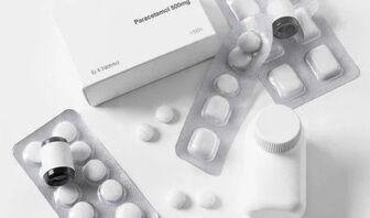 Người đàn ông bị viêm gan cấp do dùng trùng thuốc chứa paracetamol
